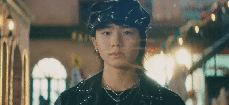 웹툰 캐릭터와 짱똑인 드라마 <그놈은 흑염룡 > 속 문우진.gif | 인스티즈