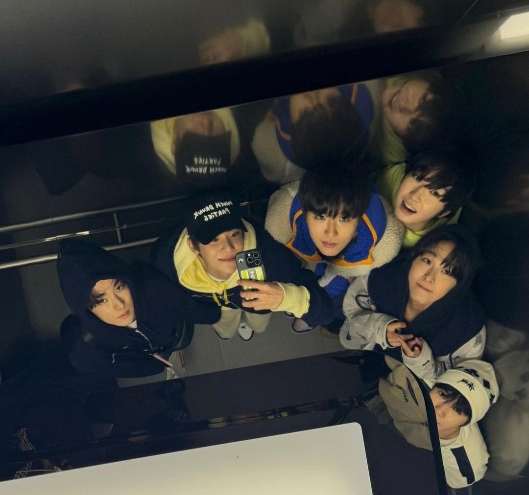 [잡담] 위시 이 사진들 왤케 애기들 같지 | 인스티즈