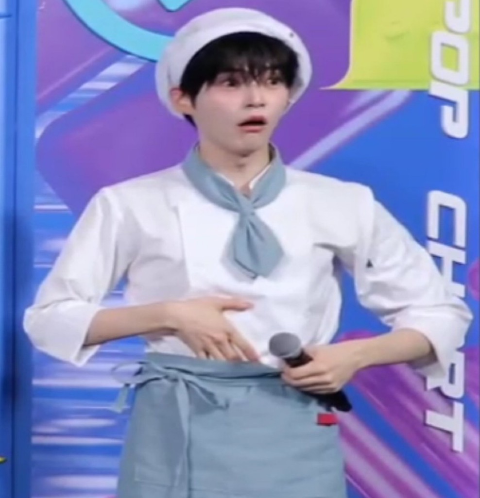 [잡담] 아 성한빈 엠카뜬거 진짜 귀여운것같은데 | 인스티즈