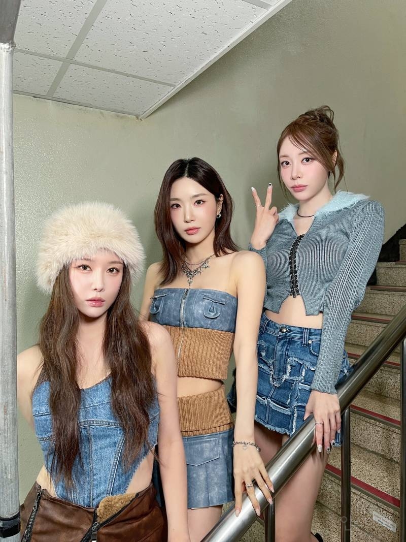 요즘 팬들한테 헤메코 칭찬 많이 받아서 좋다는 브브걸 | 인스티즈
