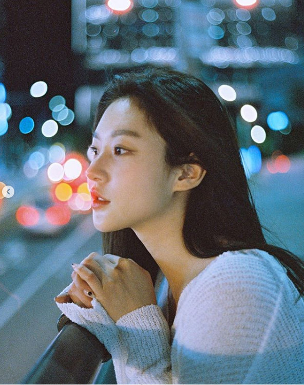 [정보/소식] 故김새론, 뒤늦게 알려진 소식 모든 점포 돌며 57곳에 사과.. | 인스티즈