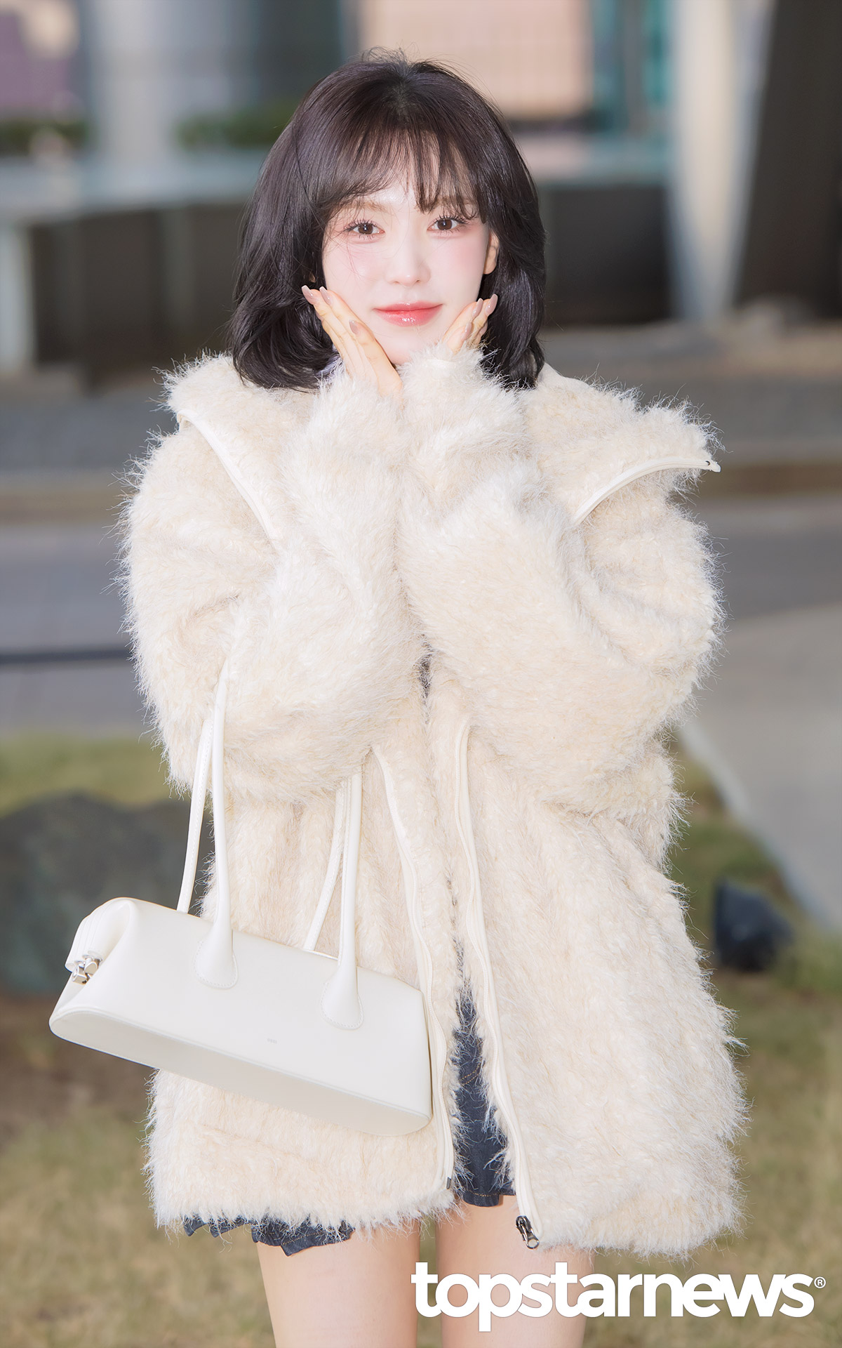 [정보/소식] 레드벨벳 웬디 영스 출근길 | 인스티즈