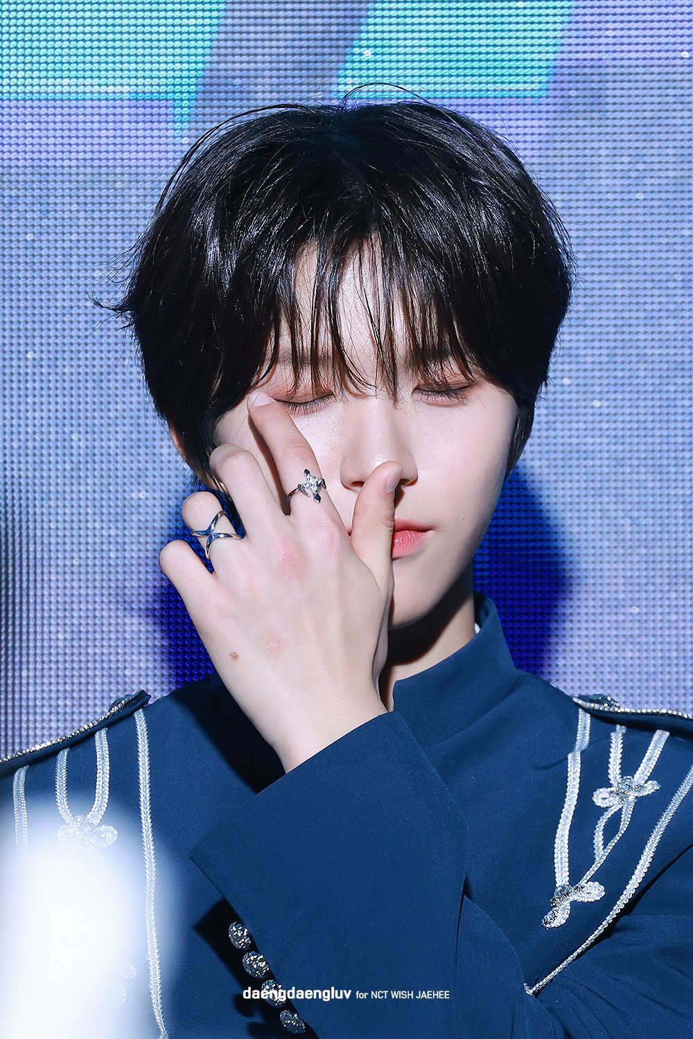 [잡담] 대영이 손도 이뿌네 | 인스티즈