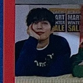 [잡담] 턱 괴고 있는 윤두준 완전 필승 포즈잖아!!!!!!!!!!!! | 인스티즈