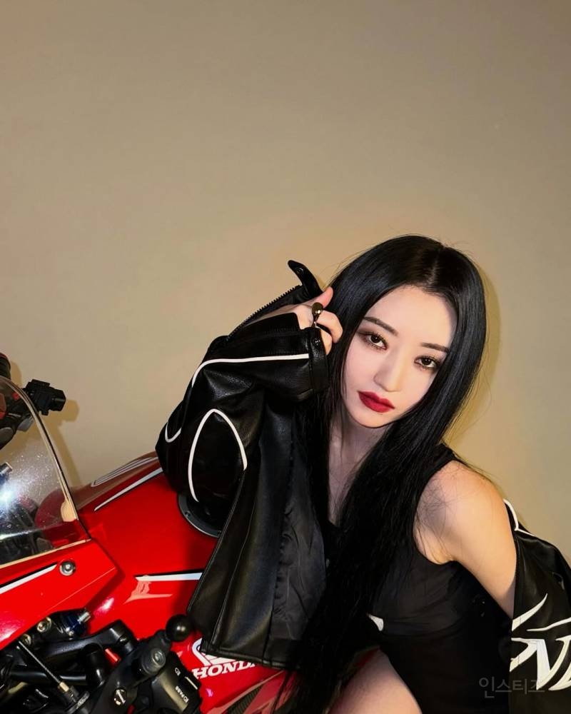 핫걸 그 자체인 여돌 인스타 | 인스티즈