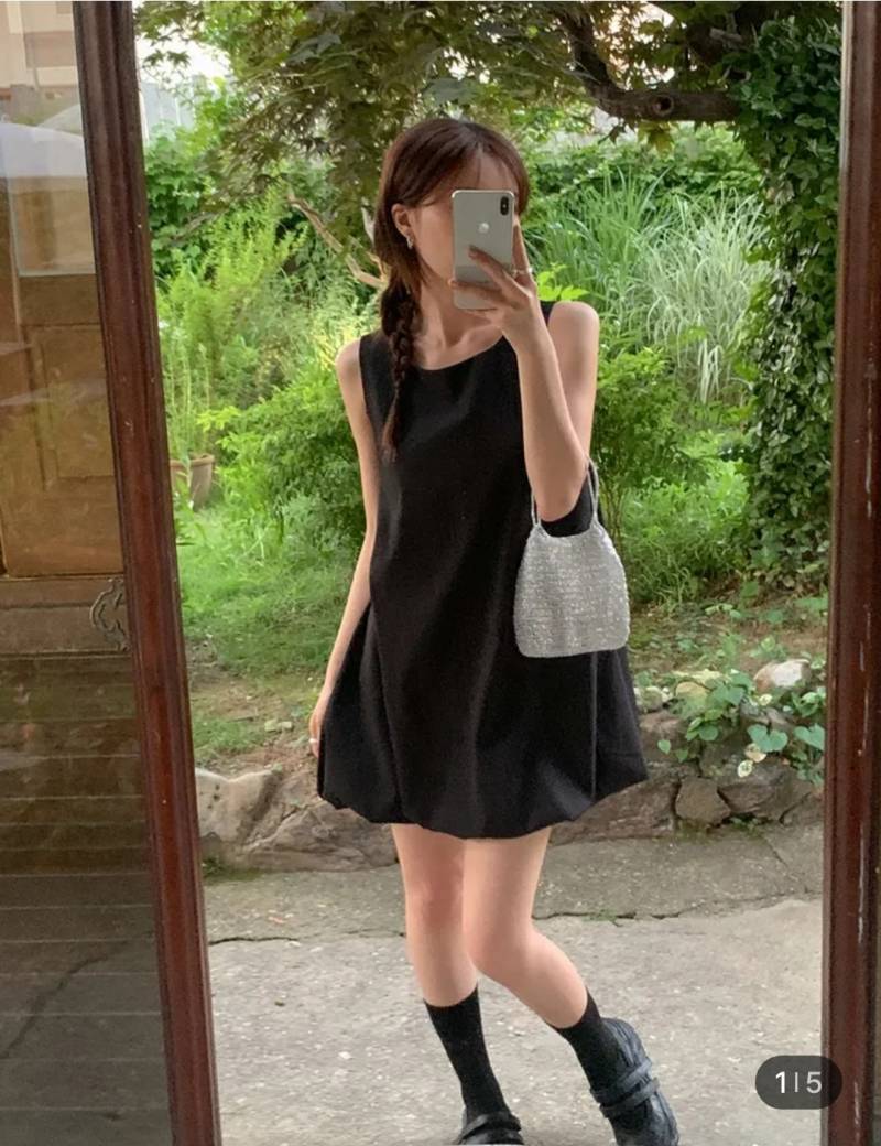[잡담] 익들 나 동남아갈건데 어떤거 입을지 골라주면 좋은일 있을거야..🥹 | 인스티즈