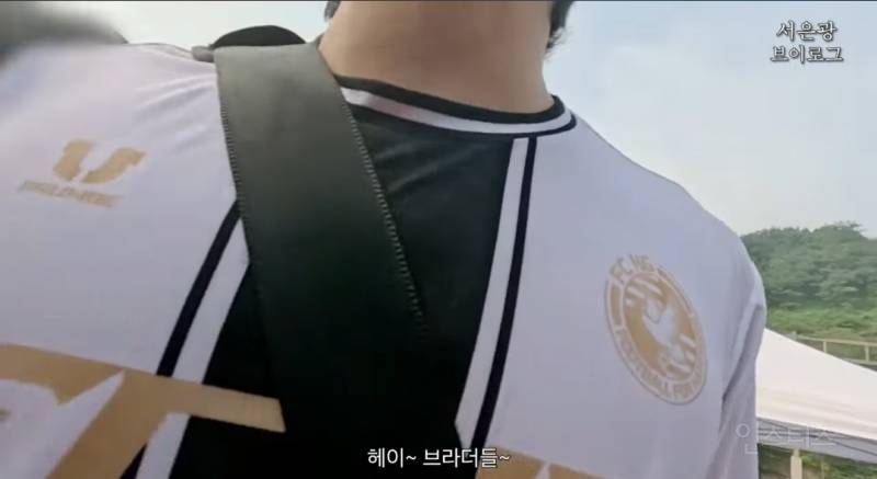 축구하다가 결국 발에서 피본 남돌.jpg | 인스티즈