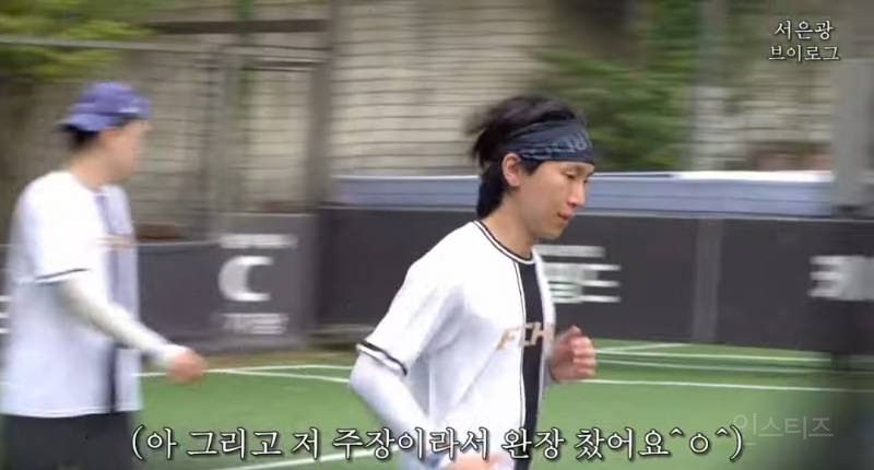 축구하다가 결국 발에서 피본 남돌.jpg | 인스티즈