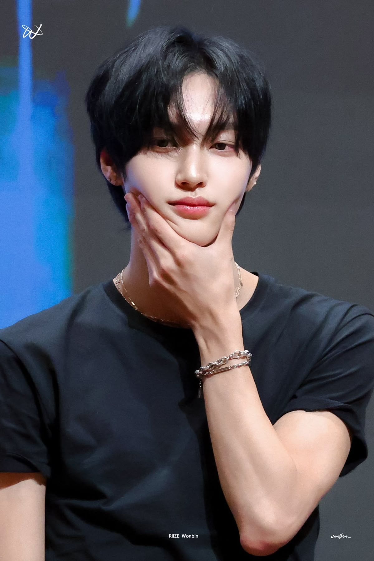 [잡담] 짝녀 이상형이 이 두 분이라는데 혹시 공통점이 뭐인거같애? | 인스티즈