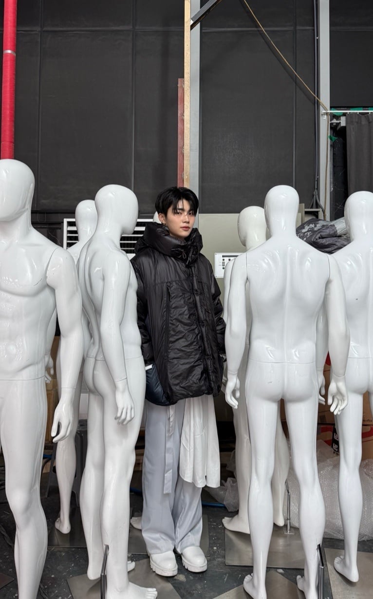 [잡담] 박건욱 피지컬 진짜 개쩌는데 왜 귀엽지 | 인스티즈