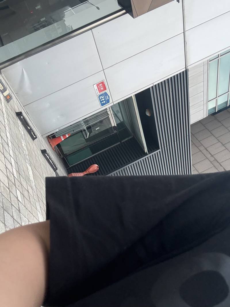 [잡담] 나만 반팔입고 다니나 | 인스티즈