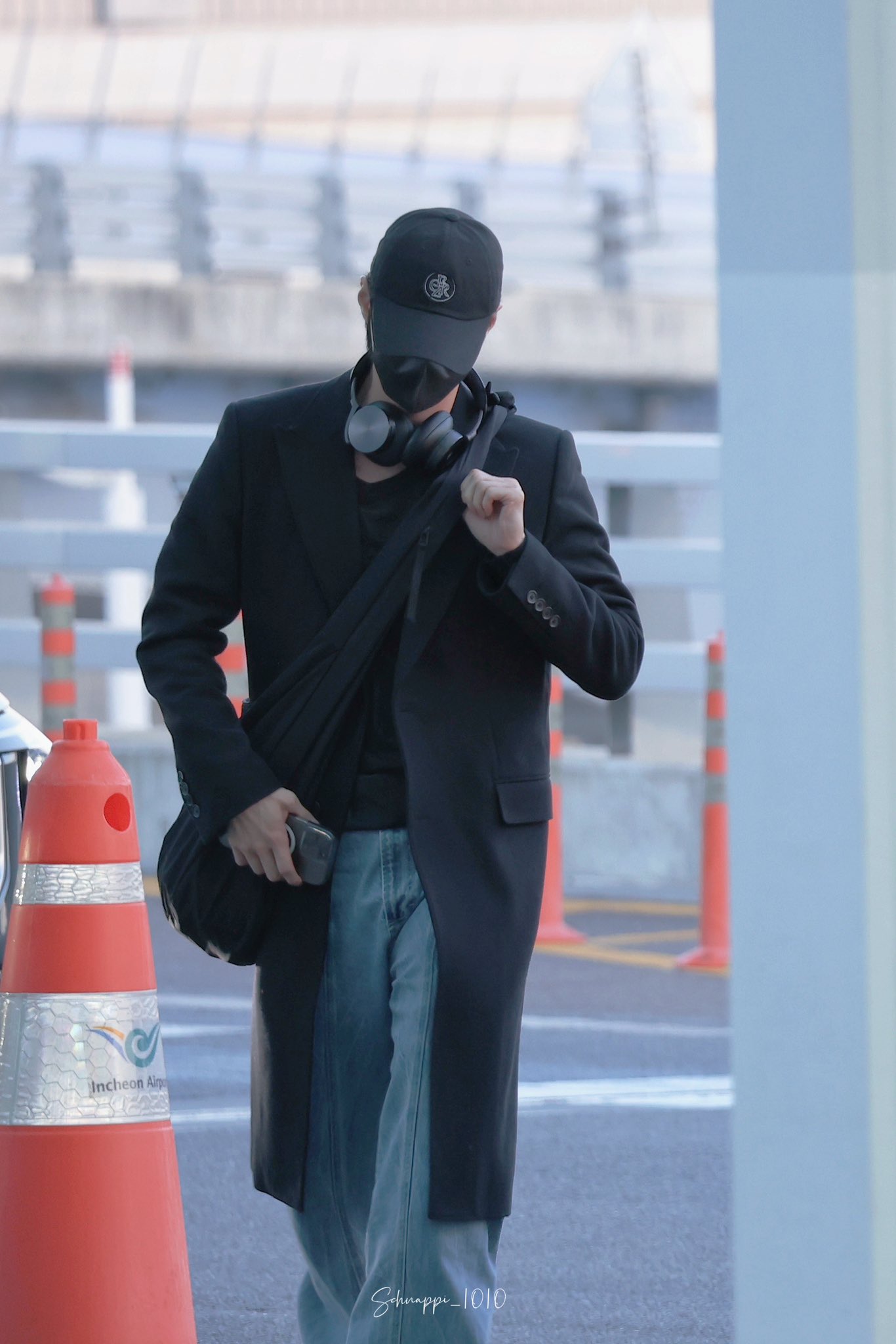 [잡담] 도영 오늘 공항 착장 진짜 느좋이다.. | 인스티즈