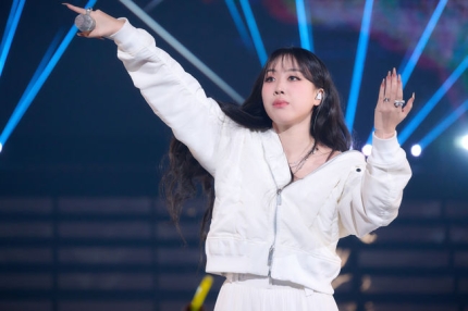 [잡담] "프롬프트 종종 꺼.져.요 " 이영지, '더시즌즈' 후임 박보검에게 전하는 말 [인터뷰②] | 인스티즈