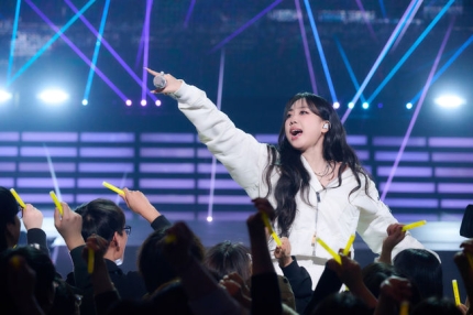 [잡담] "프롬프트 종종 꺼.져.요 " 이영지, '더시즌즈' 후임 박보검에게 전하는 말 [인터뷰②] | 인스티즈