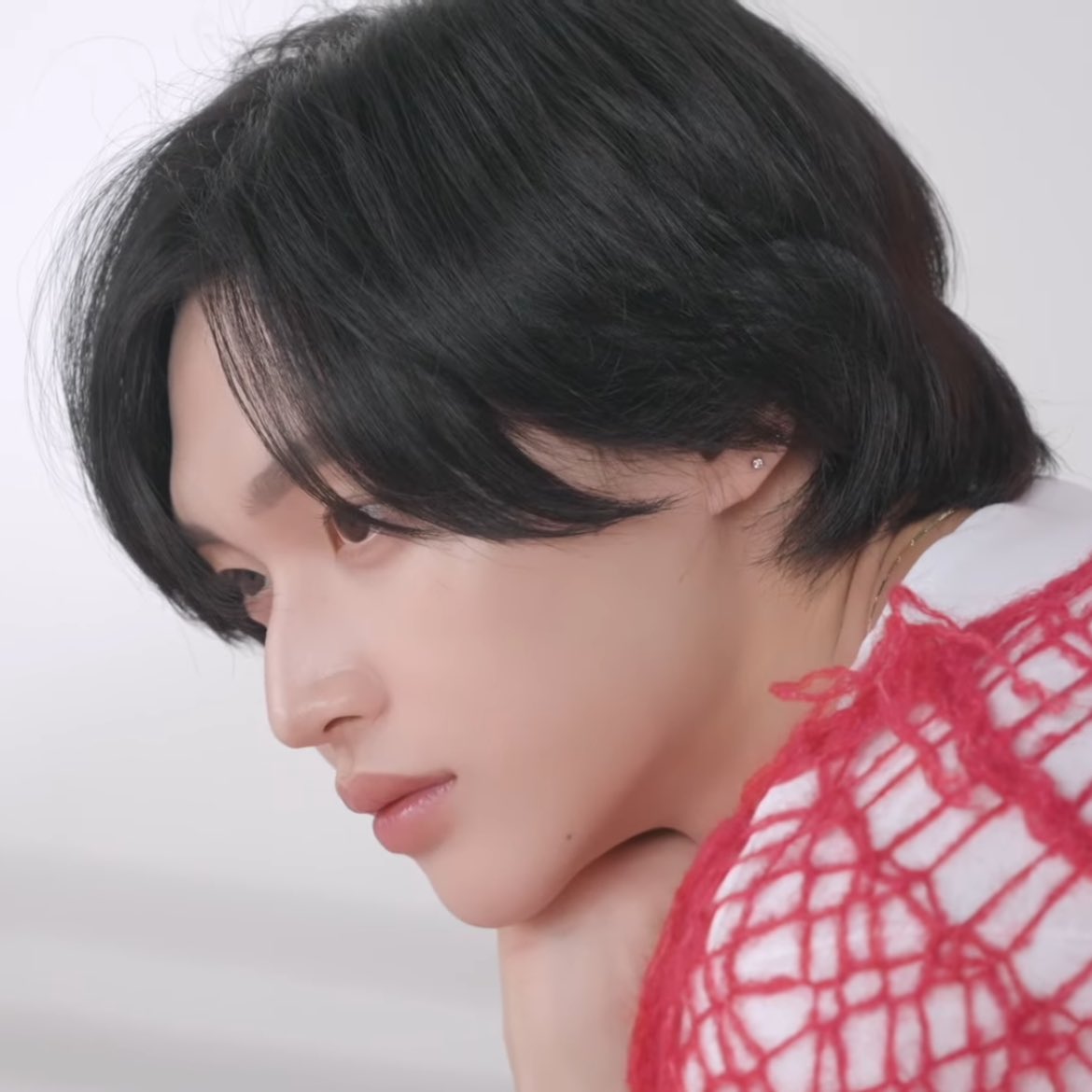 [잡담] 원빈이 얼굴 너무 무서워 | 인스티즈