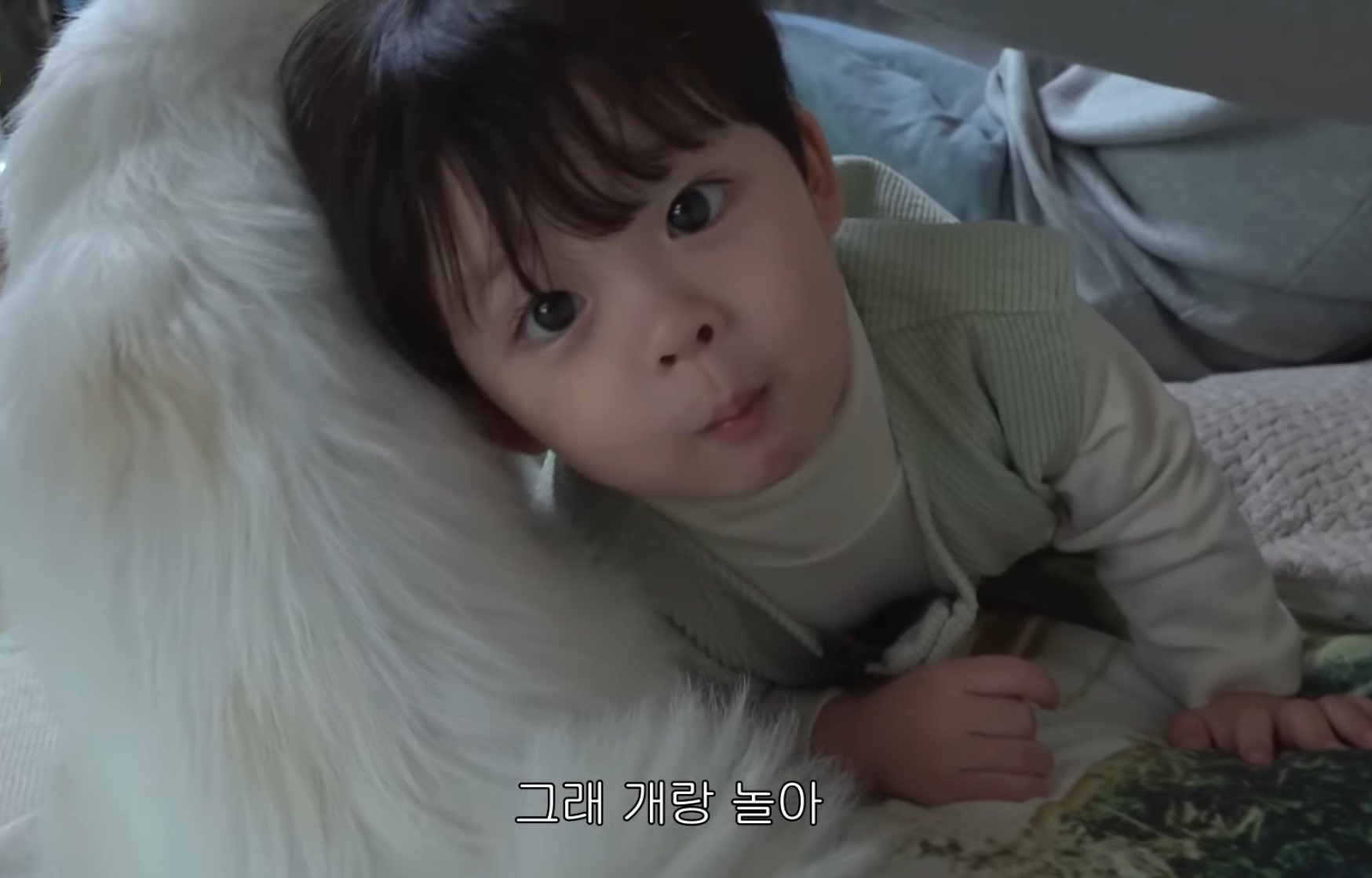 [잡담] 카더가든 유튭에 나온 애기 진짜 역대급으로 귀엽게 생김.... | 인스티즈