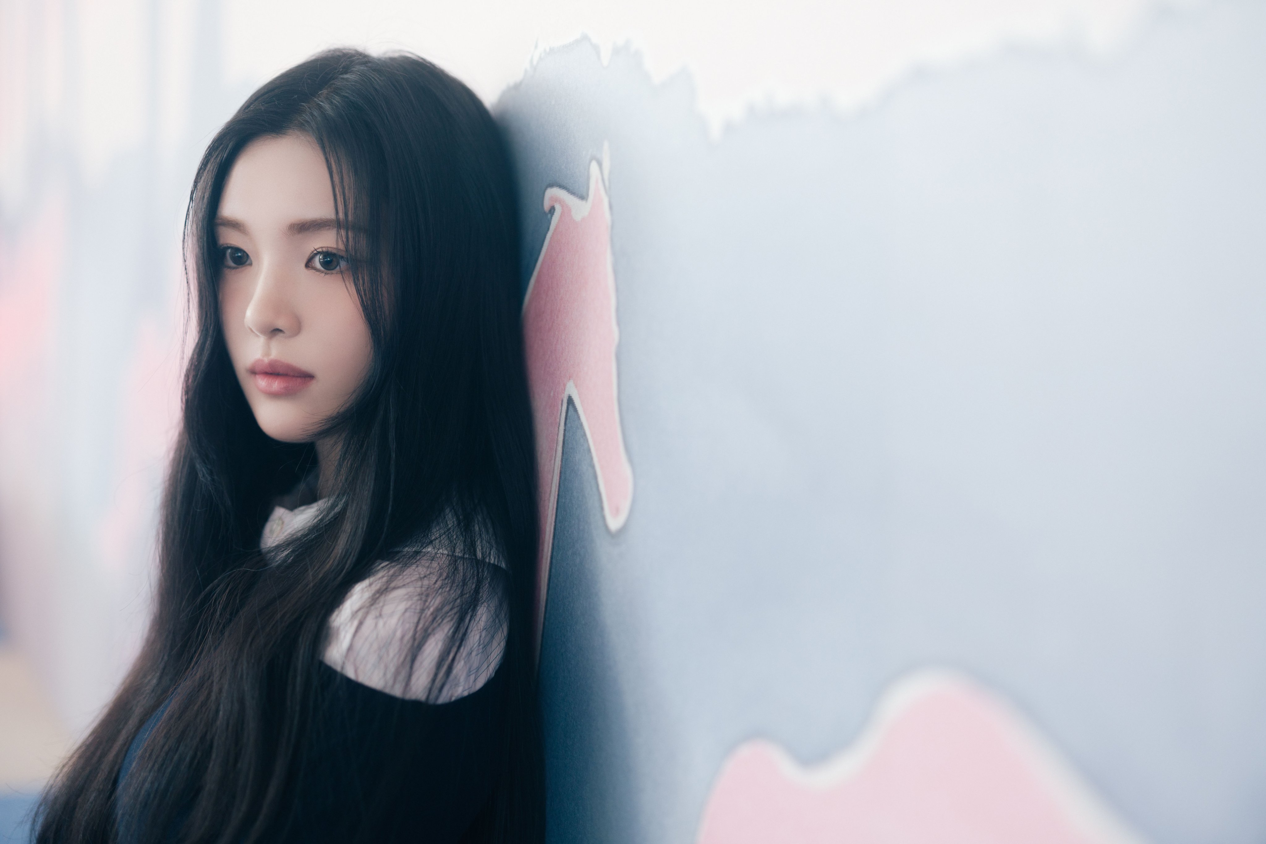 [정보/소식] 하츠투하츠 (Hearts2Hearts) 'The Chase' MV Image Teaser | 인스티즈