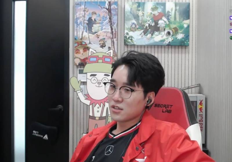 [잡담] 운모 헤메가 강력해서 그런가 옷도 멋져 보임ㅋㅋ | 인스티즈