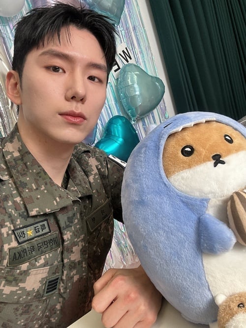 [잡담] 몬엑 기현, 전역 기념 라이브 성료..."몬스타엑스 앞으로 끊김 없다" | 인스티즈