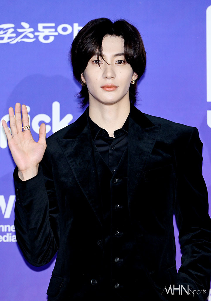[잡담] 앤톤 오늘 쥬얼리랑 시계 어디 협찬이야 | 인스티즈