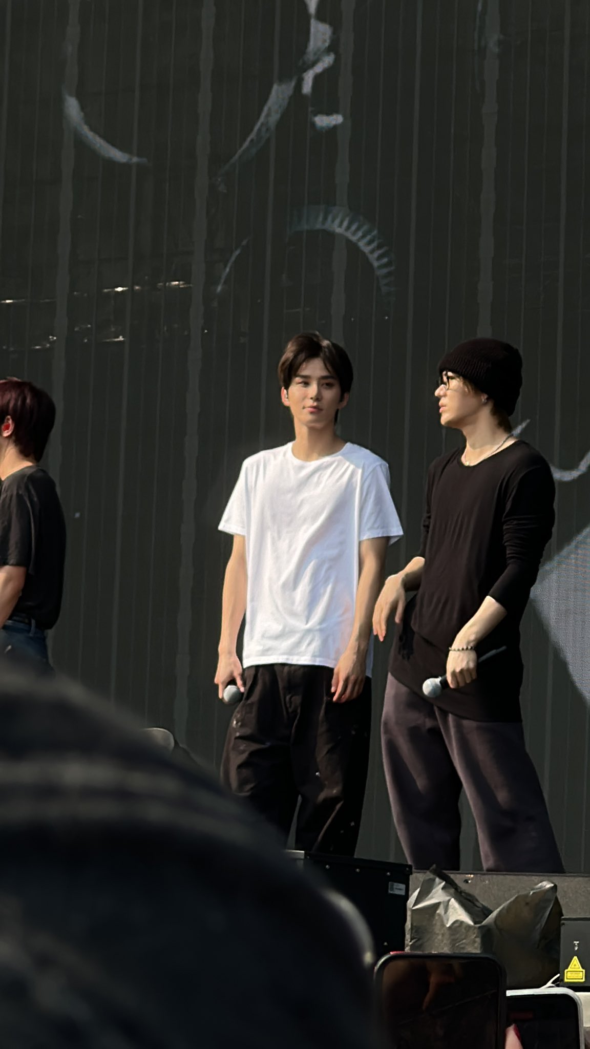 [잡담] 127 오늘자 콘서트 사첵 멤버들 | 인스티즈