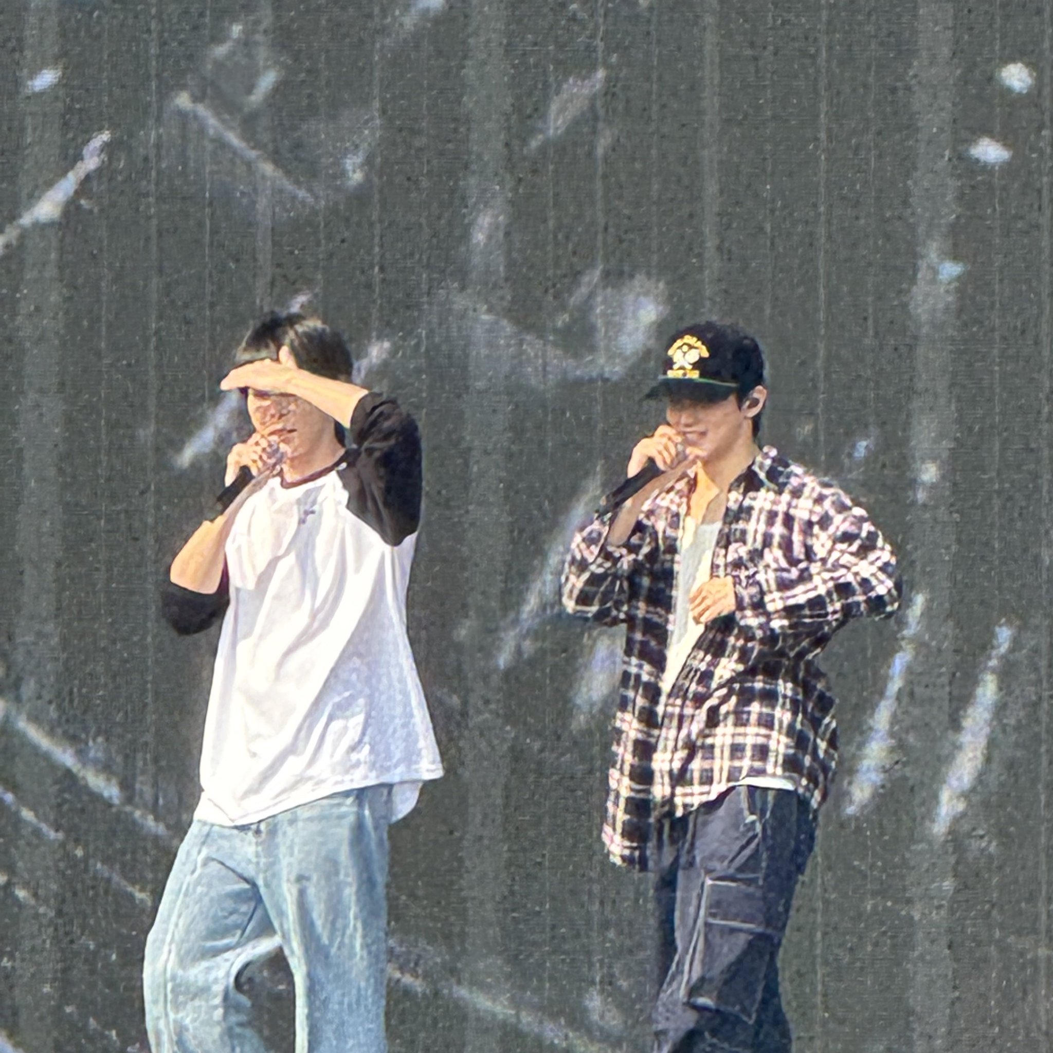 [잡담] 127 오늘자 콘서트 사첵 멤버들 | 인스티즈