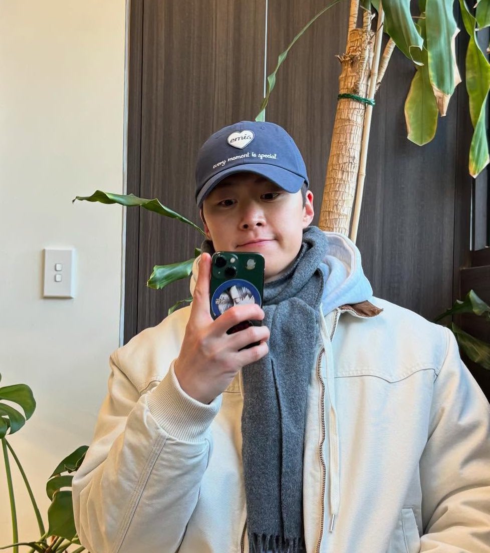 [잡담] 공명 폰케이스 안에 도영 | 인스티즈