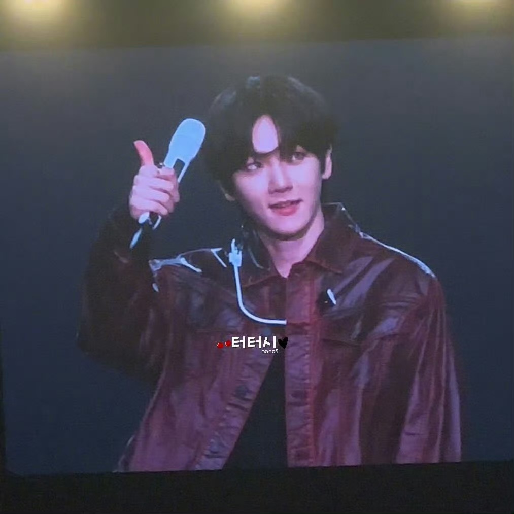 [미디어] 250223 백현이 방콕 얼굴 레전드다🥵💕💕 | 인스티즈