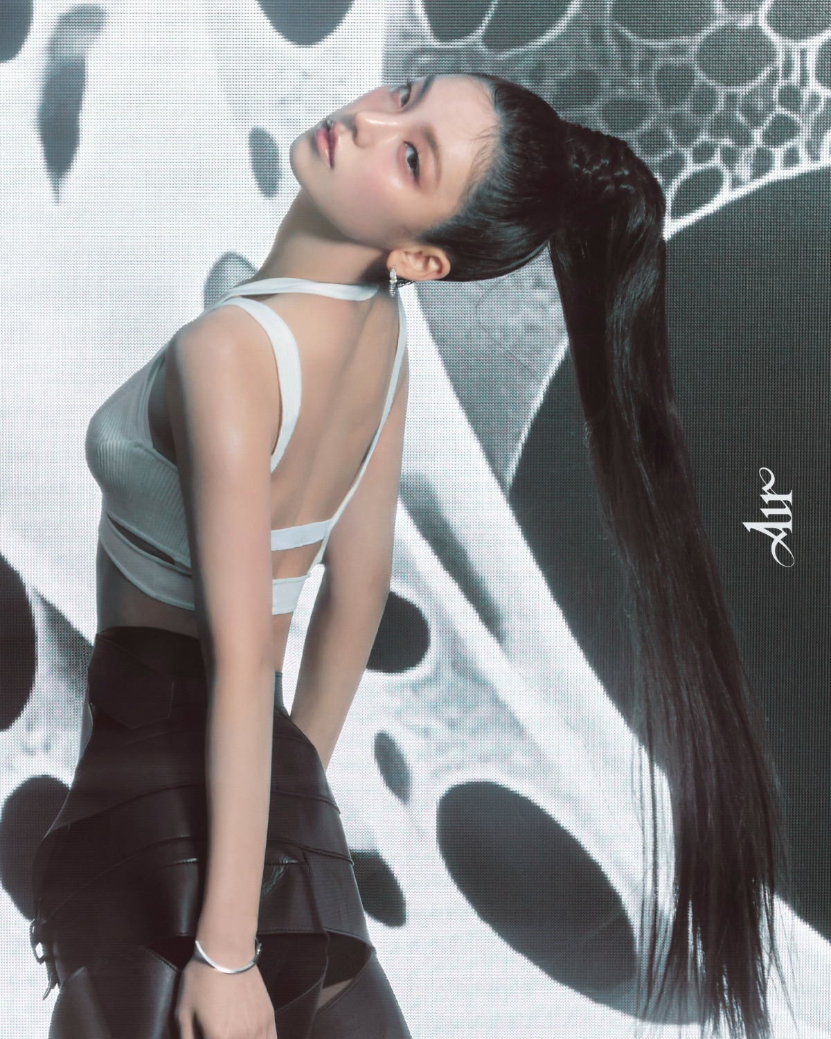[잡담] 예지 솔로 컨포보니 데뷔전 서바프로그램? 나올때도 느낀건데 이머리가 젤 찰떡임 | 인스티즈