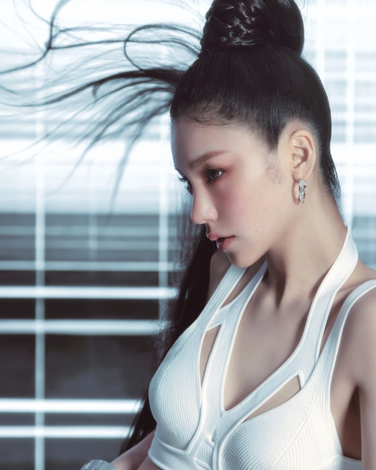 [잡담] 예지 솔로 컨포보니 데뷔전 서바프로그램? 나올때도 느낀건데 이머리가 젤 찰떡임 | 인스티즈