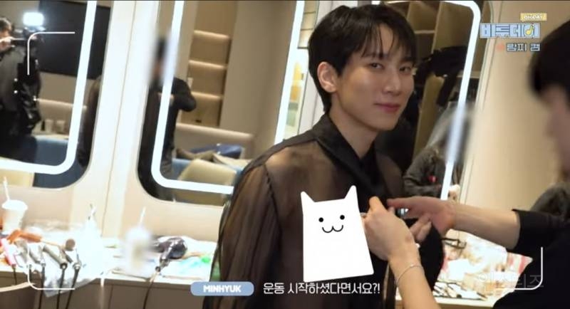 확대하는데 눈이 4개가 달렸다는 멤버.jpg | 인스티즈