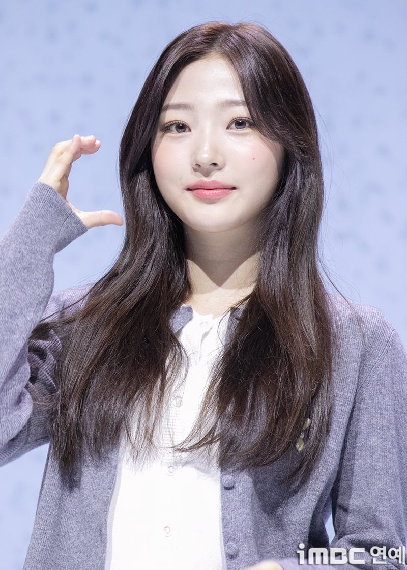 [정보/소식] 하츠투하츠 쇼케이스 멤버별 클로즈업 사진 | 인스티즈