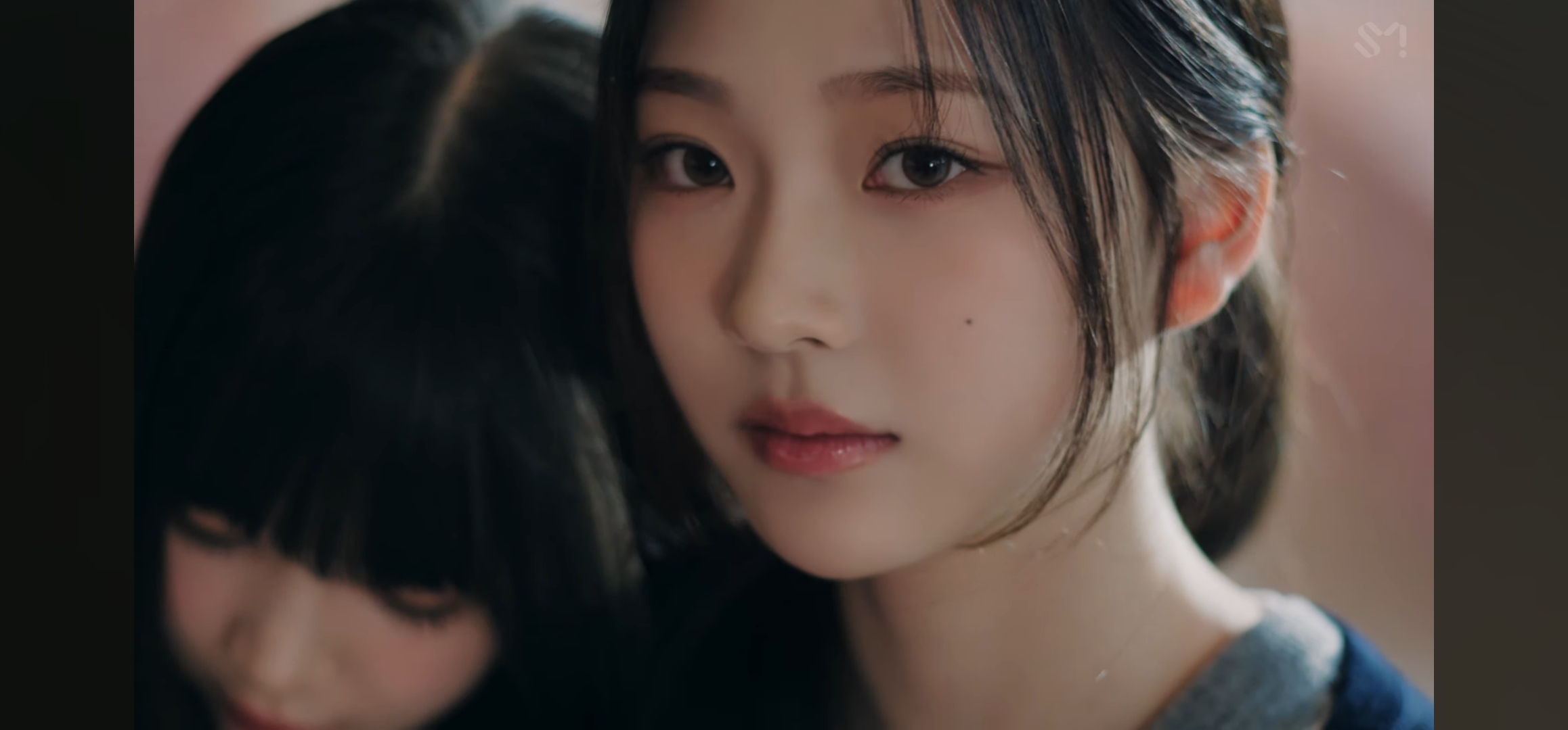 [잡담] 하투하 뮤비 보다가 얼굴로 헉한 멤들 (지극히 내 취향) | 인스티즈