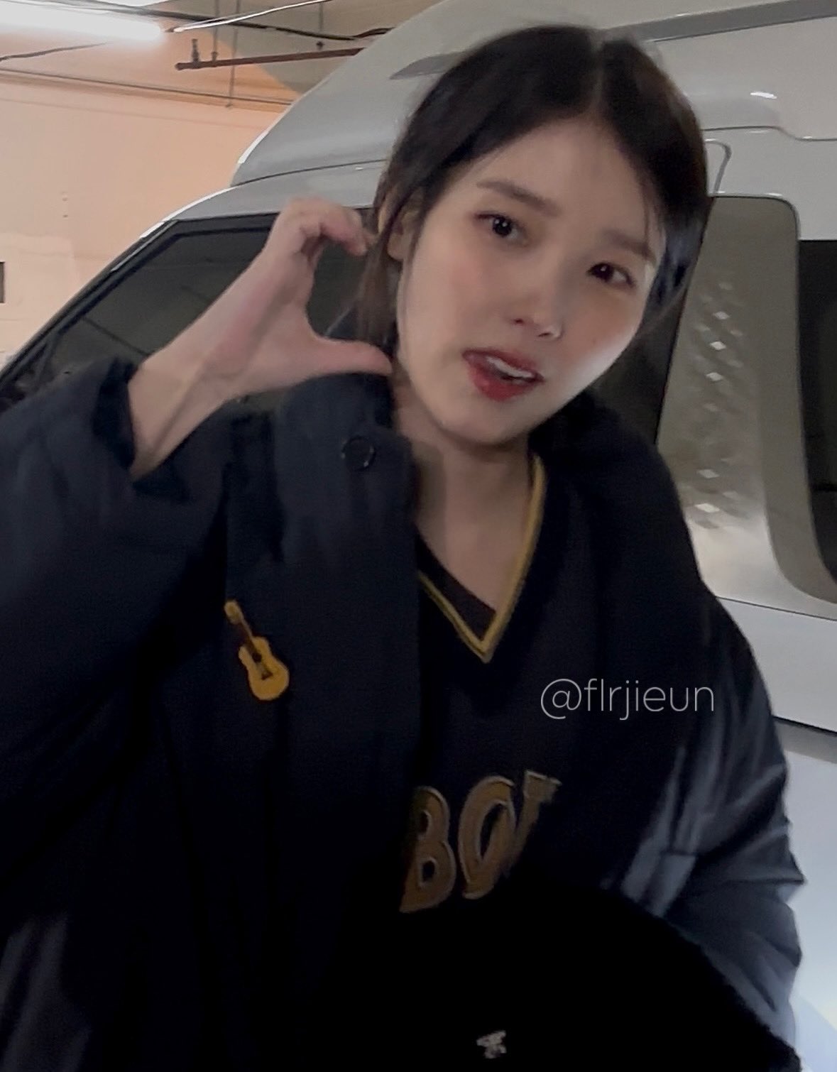 [잡담] 오늘자 아이유 | 인스티즈