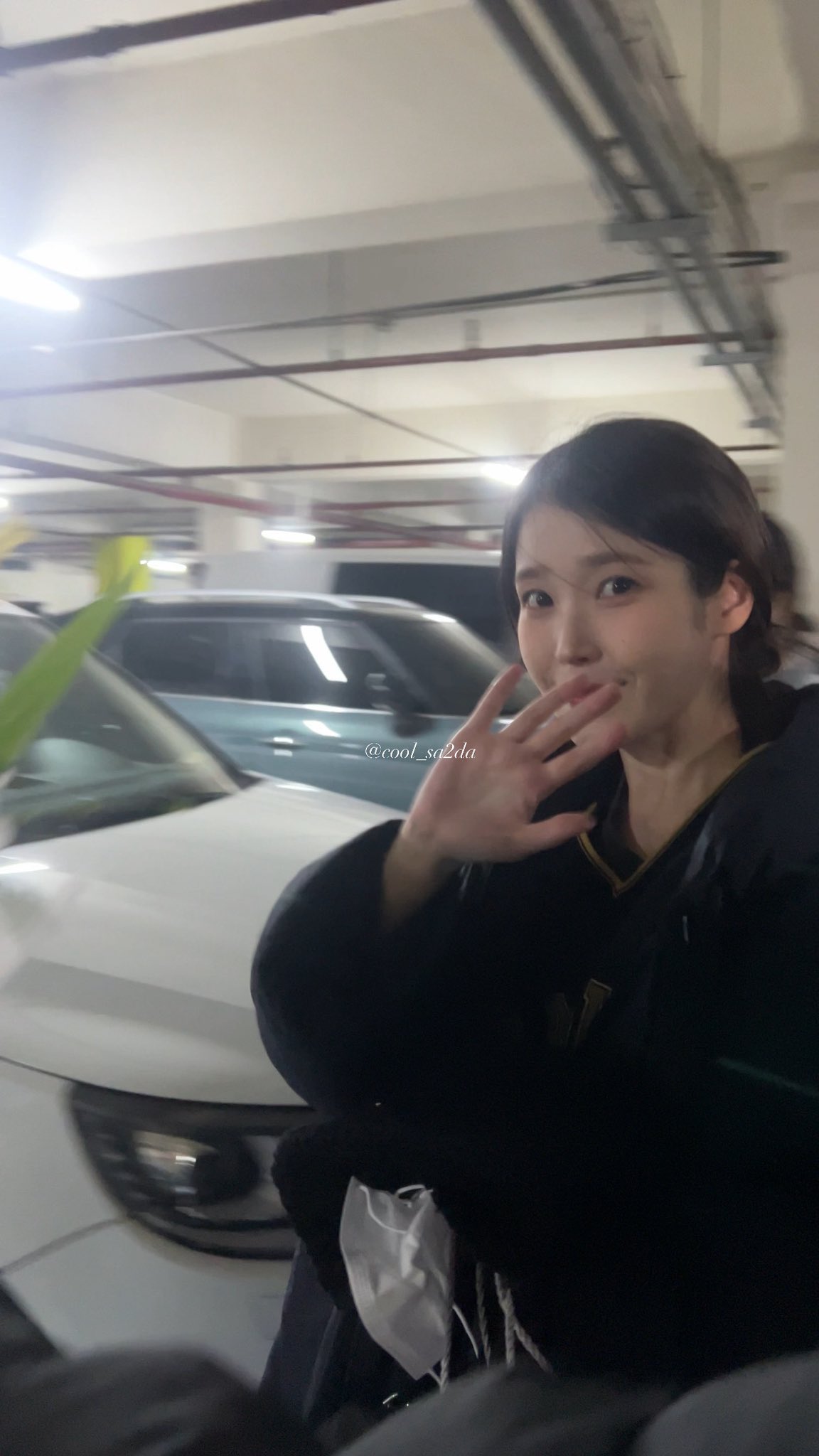 [잡담] 오늘자 아이유 | 인스티즈