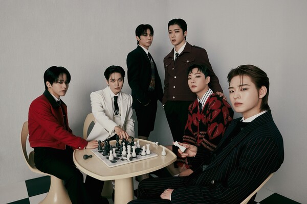[정보/소식] 온앤오프, 'ONF:MY IDENTITY' 자체 초동 신기록…5일만에 커하 달성 | 인스티즈