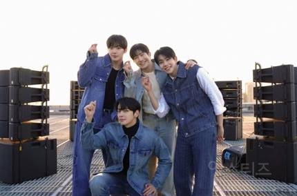 아스트로, 데뷔 9주년..팬심 녹인 콘텐츠 선물 | 인스티즈
