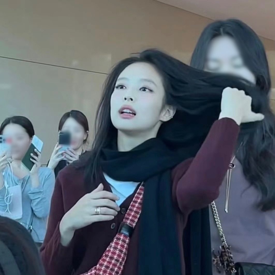 [잡담] 제니 실물짤 개이쁘다 | 인스티즈