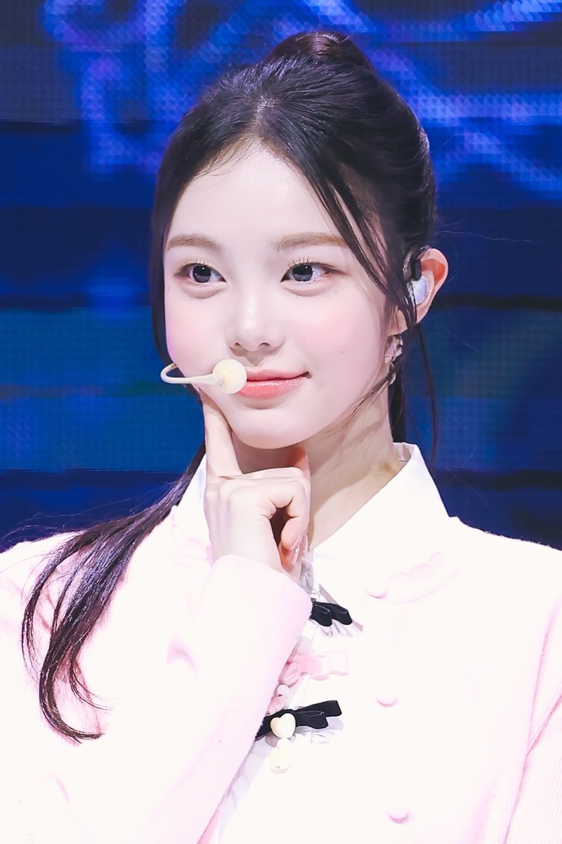 [잡담] 와 근데 하투하 이안 데뷔첫날에 이정도 미모면 | 인스티즈
