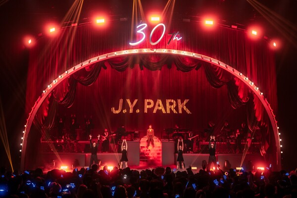 [잡담] 박진영 日 도쿄 콘서트 성료...성시경·니쥬·넥스지 지원사격 | 인스티즈