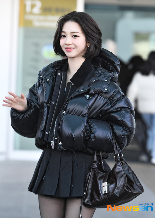 [잡담] 카리나 단발이네 예쁘다 | 인스티즈