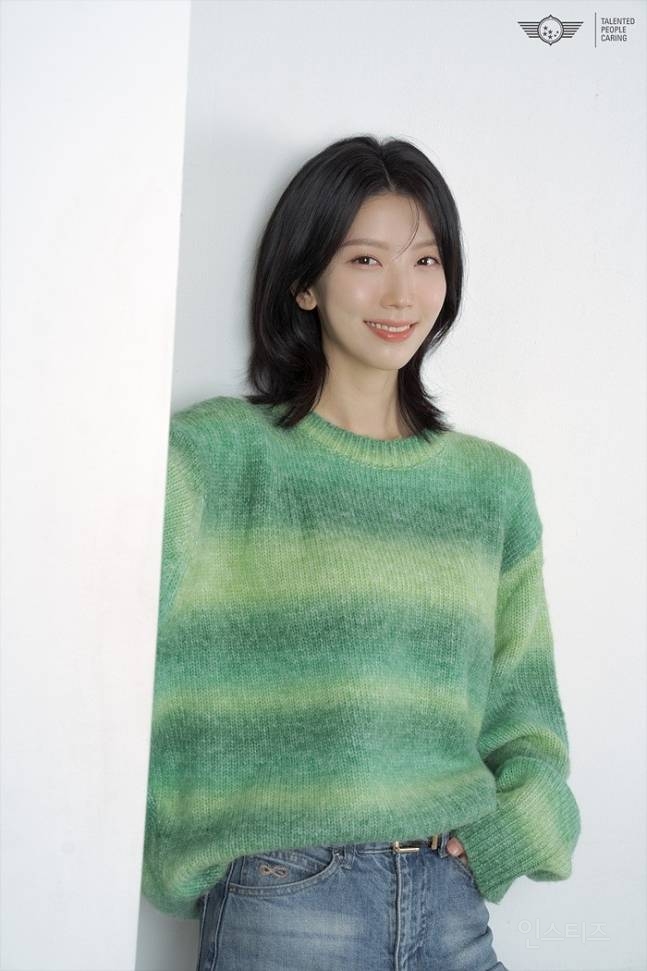"오디션, 100번 떨어졌지만"…하서윤, 별을 쏘는 신인 | 인스티즈