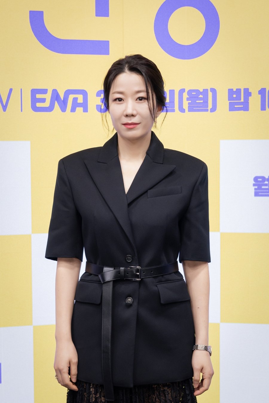 "워킹맘 응원하고 싶었다” … 전혜진, 이선균 사별후 공식복귀 | 인스티즈