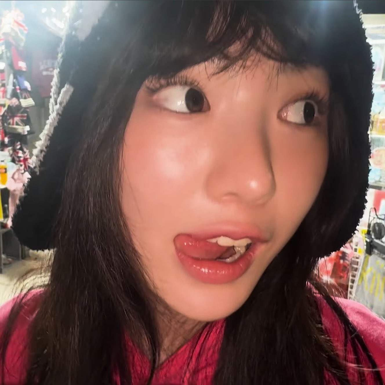 [잡담] ㅋㅋㅋㅋㅋ 키키 수이 이 표정 좋아하는것같음 | 인스티즈