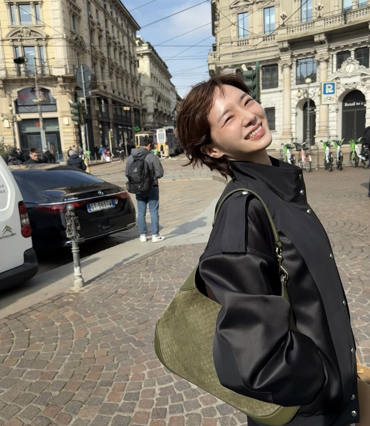 [잡담] 박규영 이 자켓 어디껄까! 구찐가.. | 인스티즈