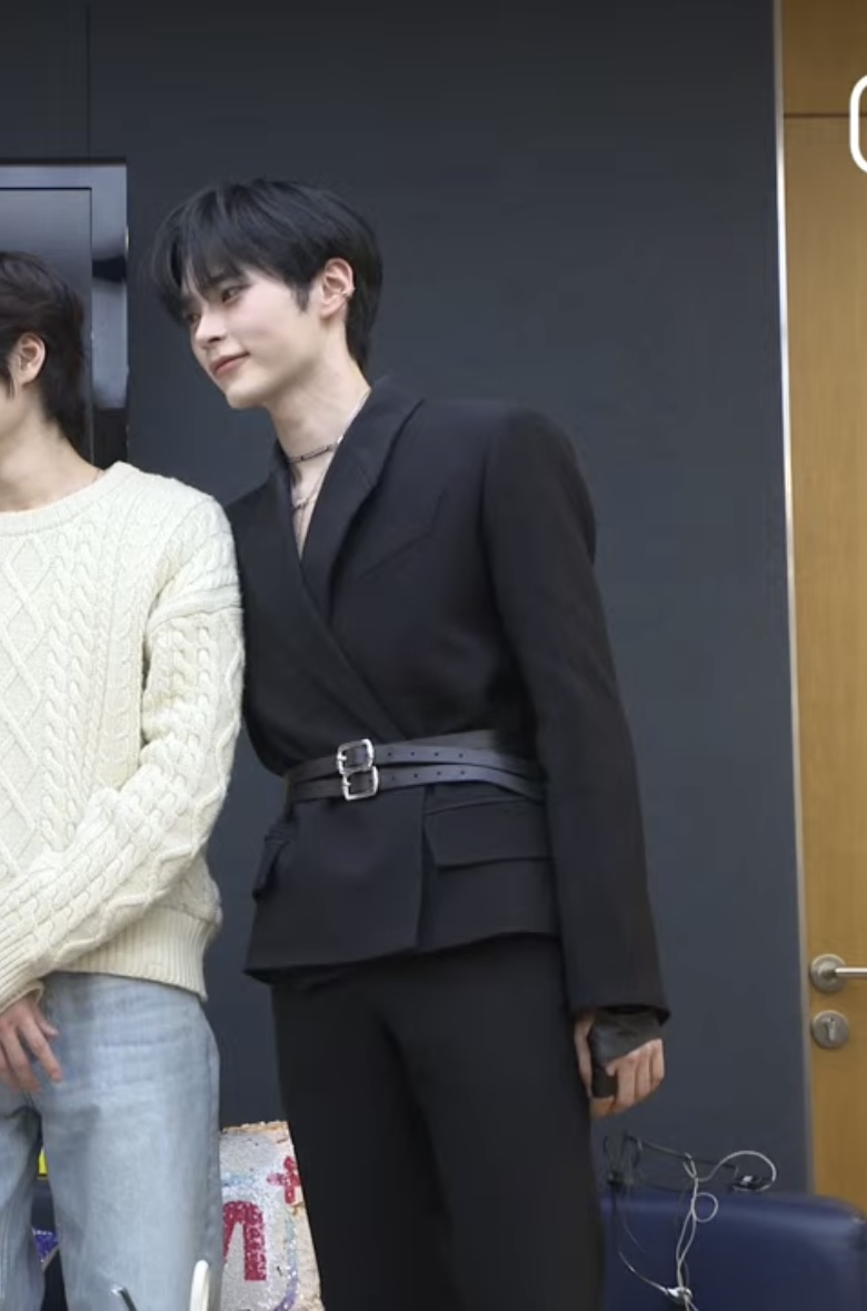 [잡담] 성한빈 대친소 중간부터 등장하는데 개놀람 | 인스티즈