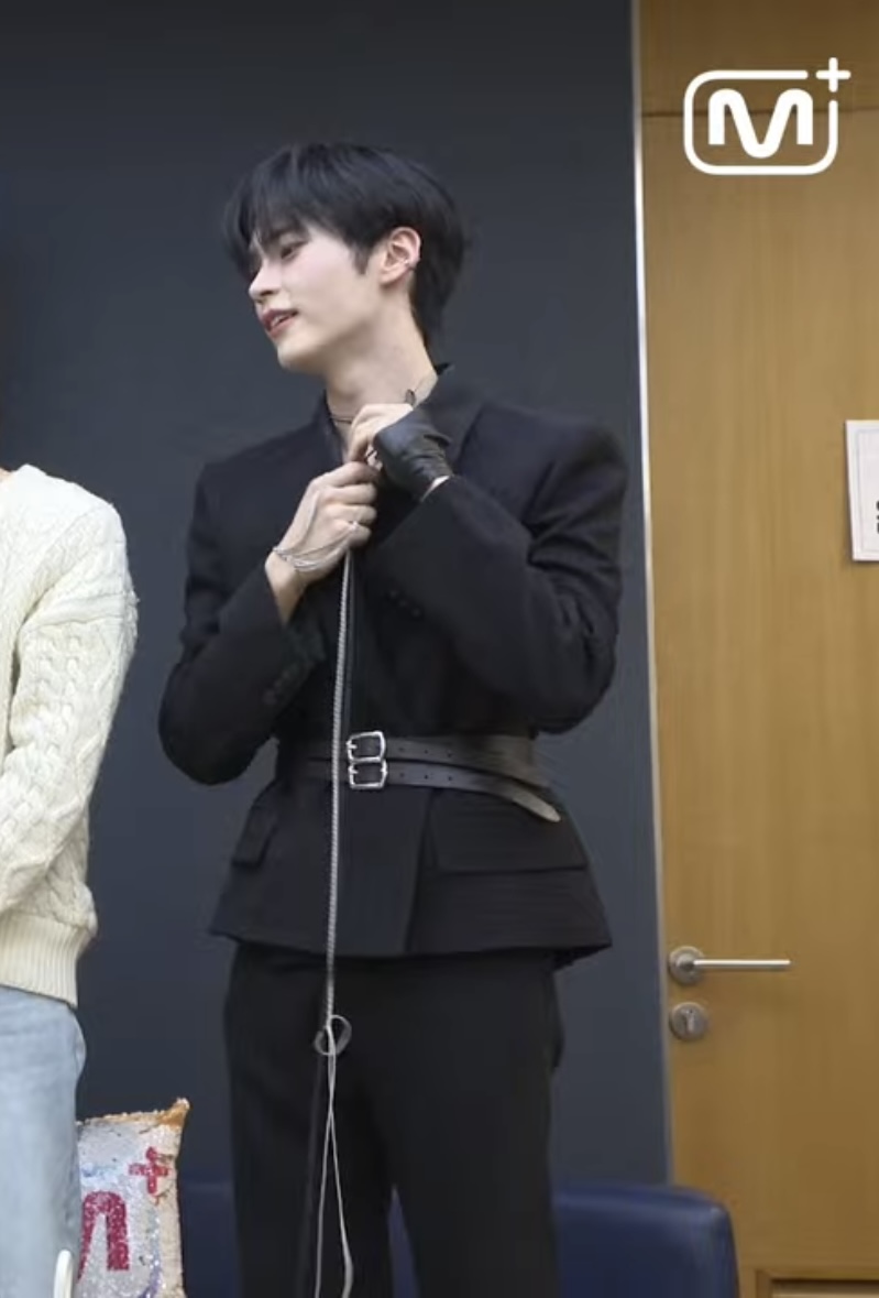 [잡담] 성한빈 대친소 중간부터 등장하는데 개놀람 | 인스티즈