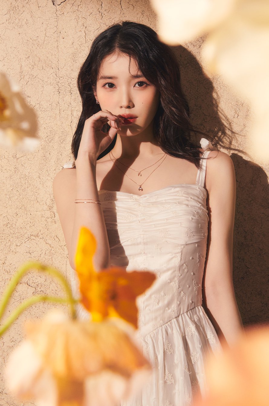 [잡담] 아이유 인스타 사진 제이에스티나였네!! | 인스티즈