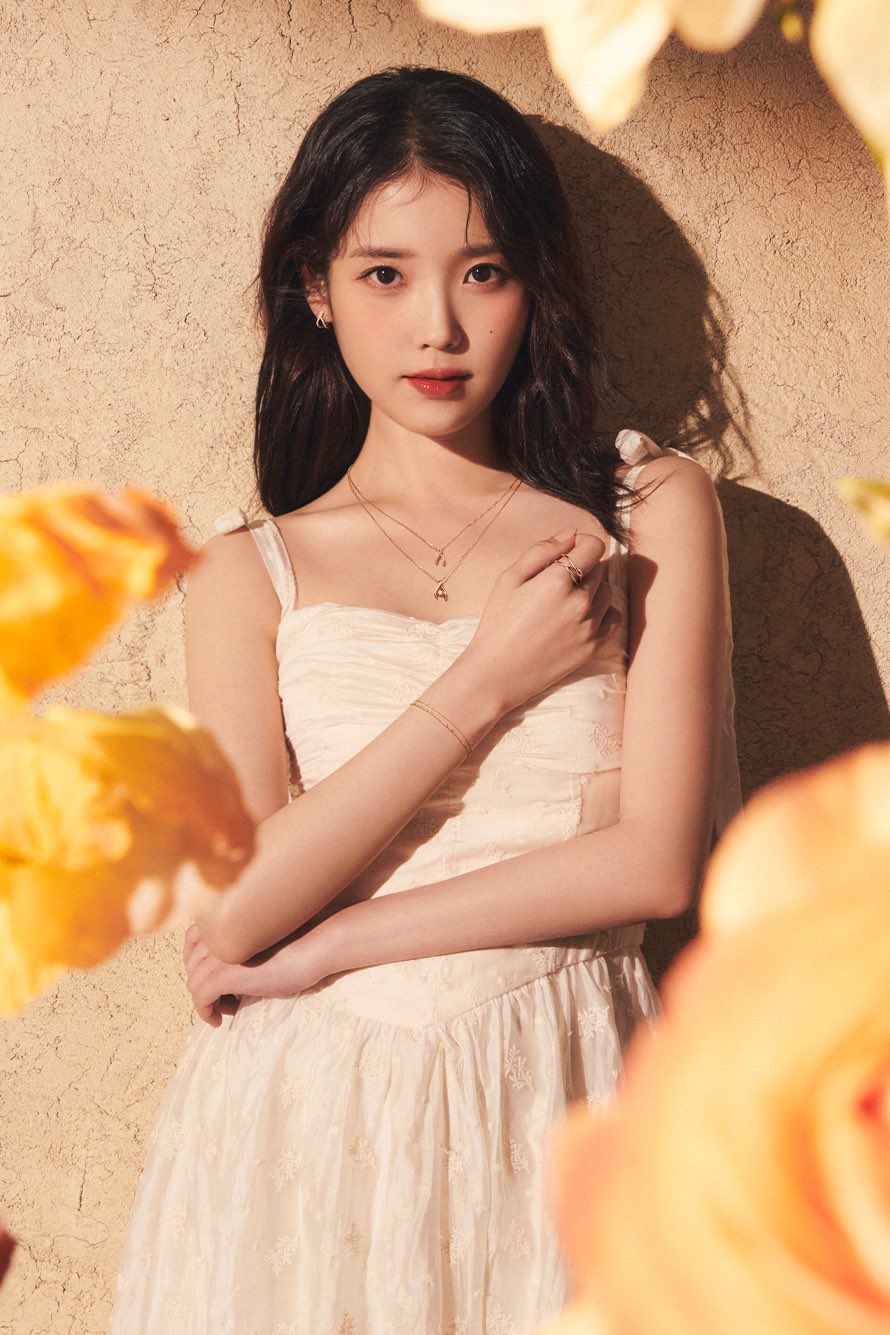 [잡담] 아이유 인스타 사진 제이에스티나였네!! | 인스티즈