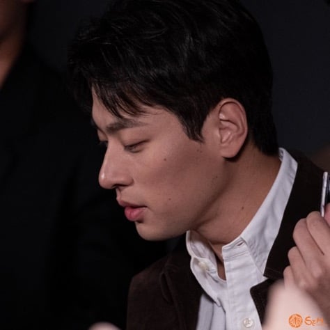 [잡담] 박정민 옆태에 빠진 분들을 위한 사진 모음집 | 인스티즈